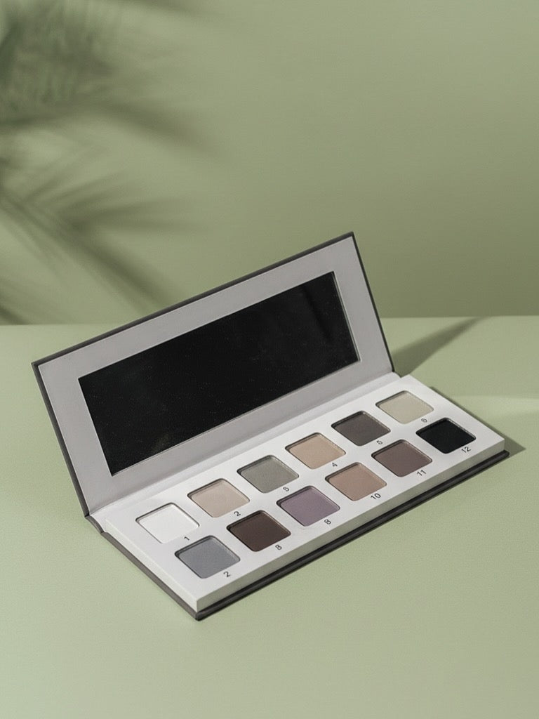 Sage &amp; Smoke – a unique eyeshadow palette